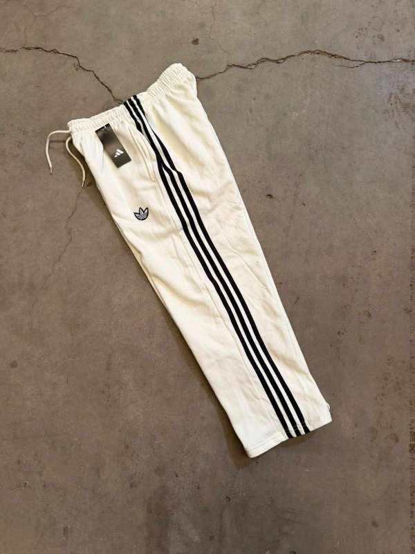 Producto - Pantalón adi 3 lineas - 4