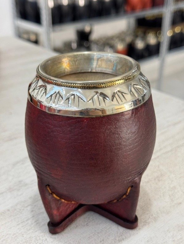 Producto - TORPEDO DE ALPACA Virola cincelada anillo en bronce.