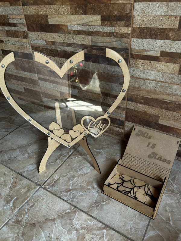 Producto - Corazón de Acrilico para Cumpleaños