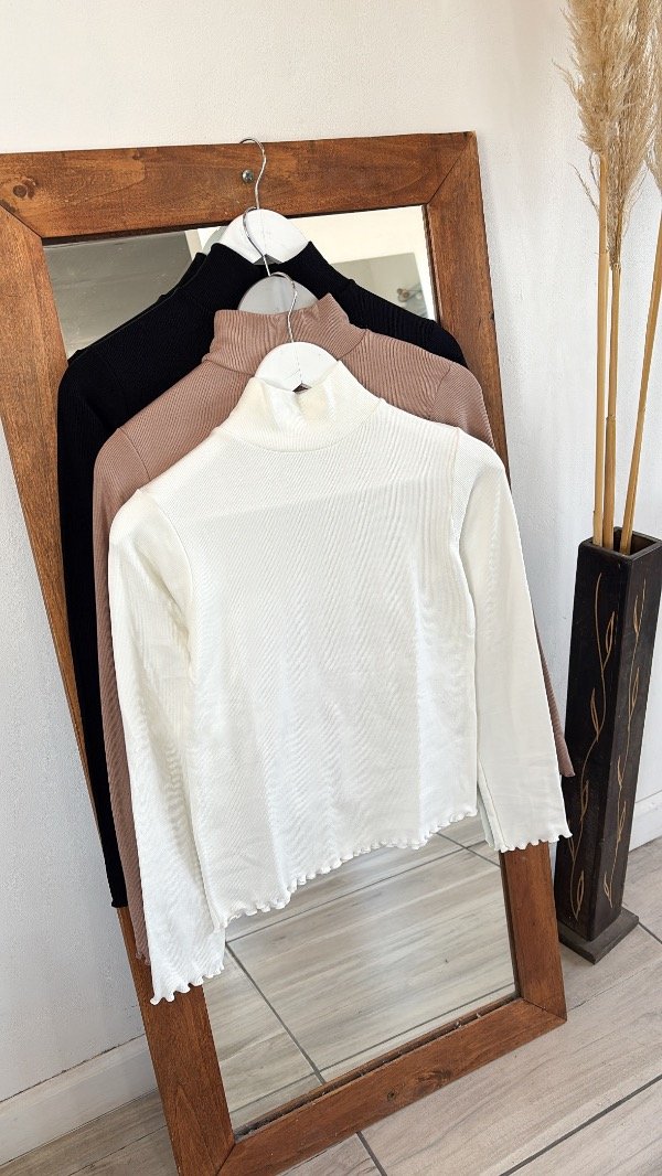 Producto - POLERA FRESIA