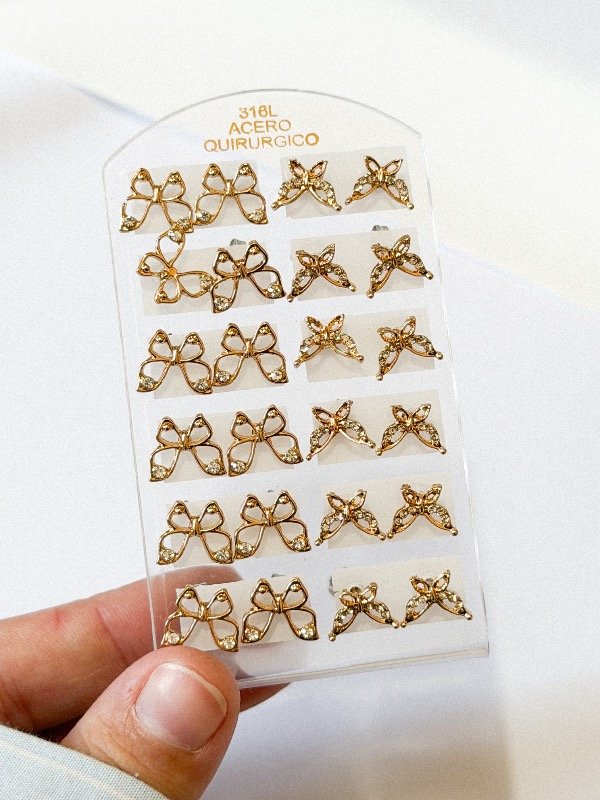 Producto - Aros mariposa punto stras-acero dorado