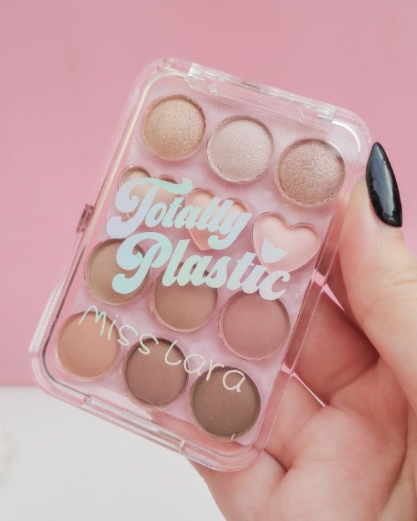 Producto - Sombras Miss Lara Totally Plastic