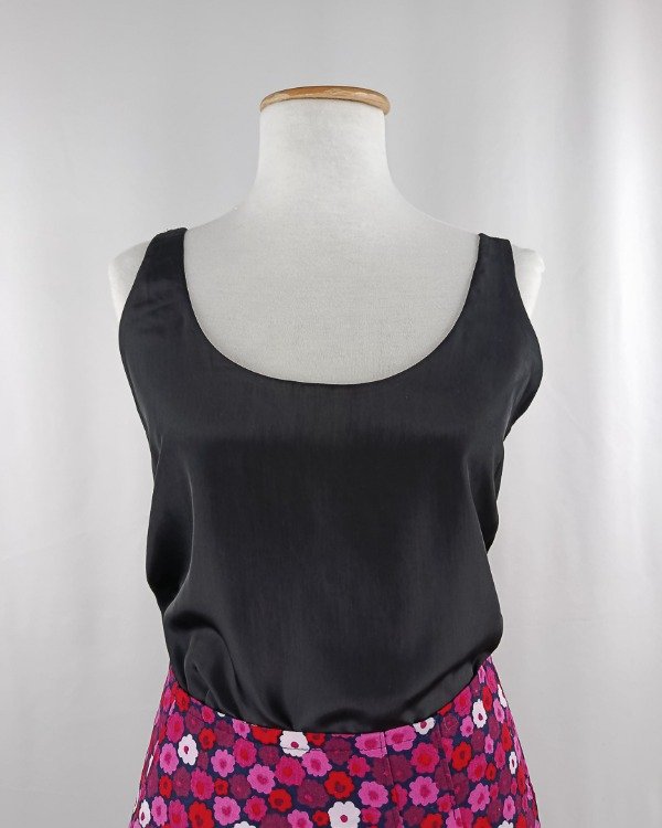 Musculosa Las Oreiro NUEVA CON ETIQUETA — imagen 4