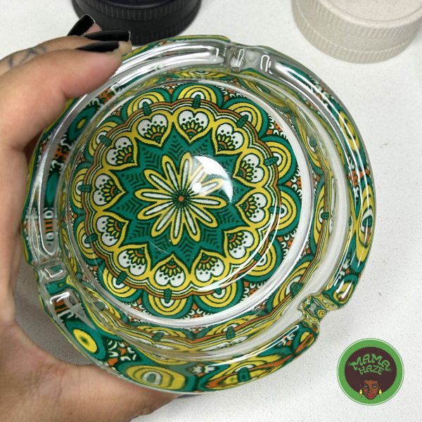 Producto - Cenicero de vidrio mandala verde