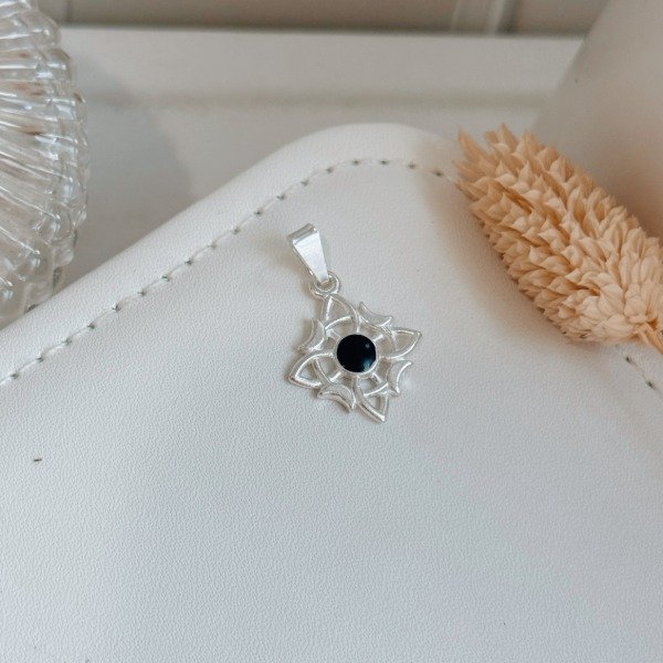 Producto - Dije Nudo De Bruja Negro Laminado Plata 925