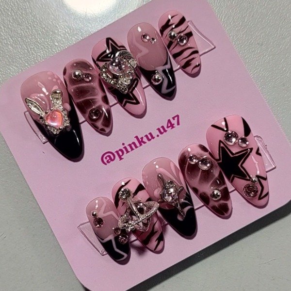 Producto - Rosa y negro