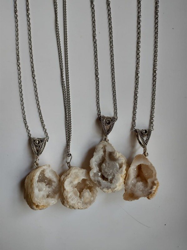 Producto - Collar Geoda de Calcedonia