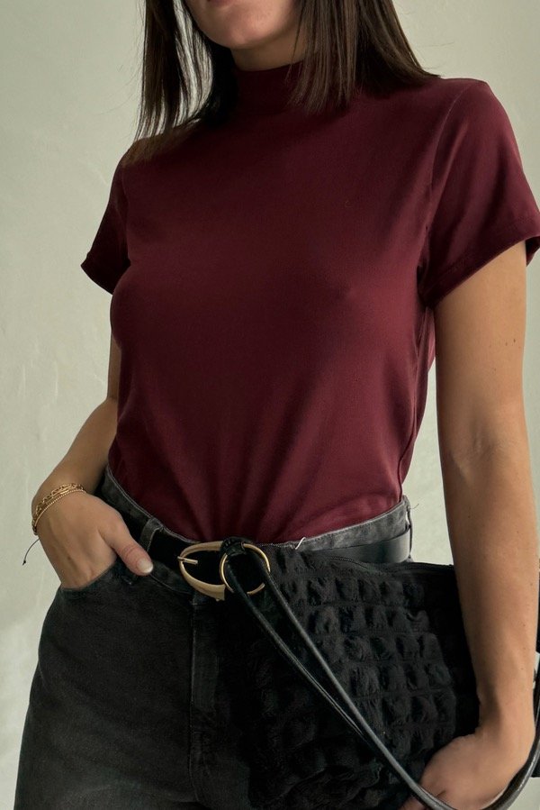Producto - REMERA KENDALL