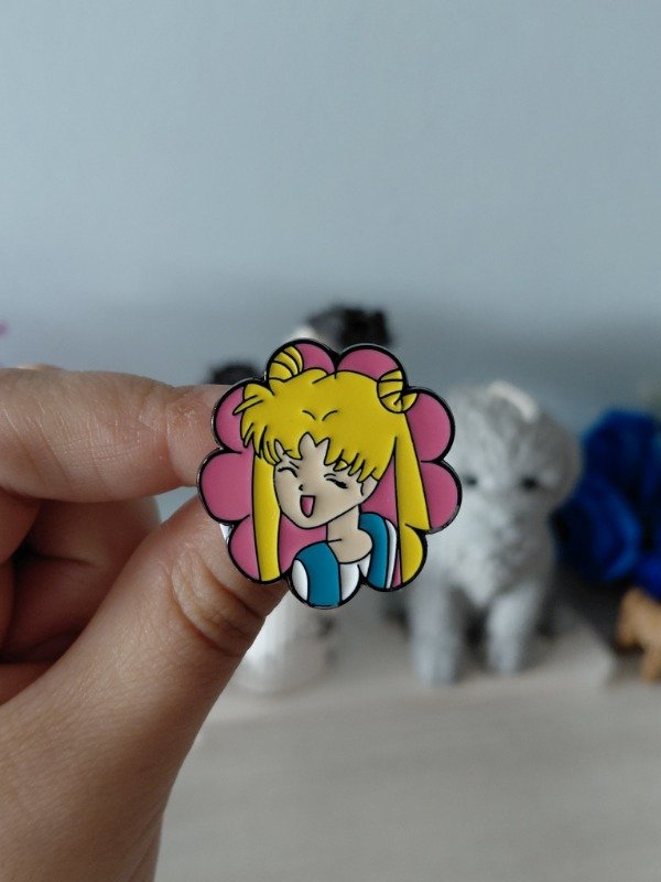 Producto - Pin metalizado - Sailor Moon #2074
