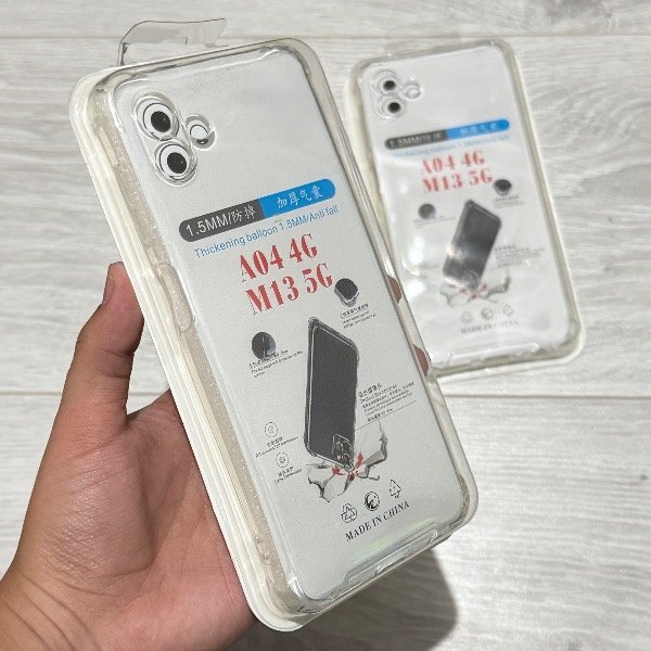 Producto - FUNDA TRANSPARENTE CUBRE CÁMARA A04