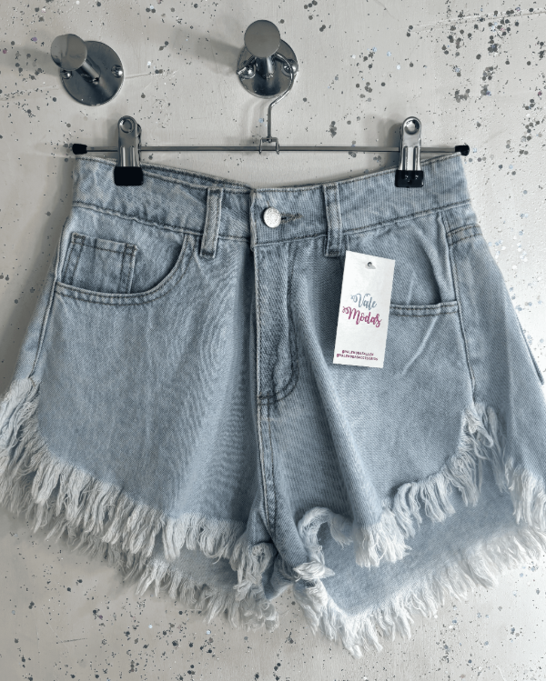 Producto - Short Tiro Medio Clásico Flecos
