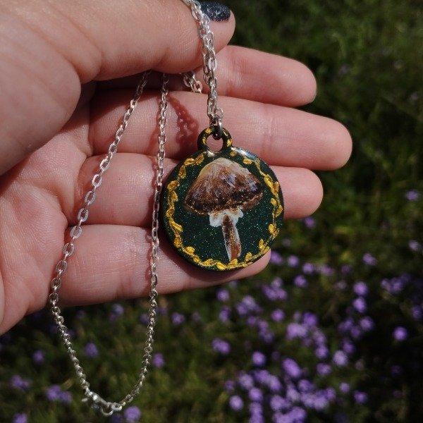 Producto - Collar pintado a mano fungi gold