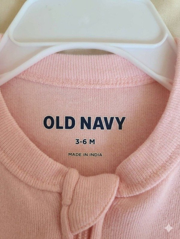Producto - Pijama OLD NAVY algodon con cubremanitos talle 3-6 meses - 3