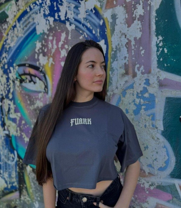 Producto - CROP TOP FOREVER IRON