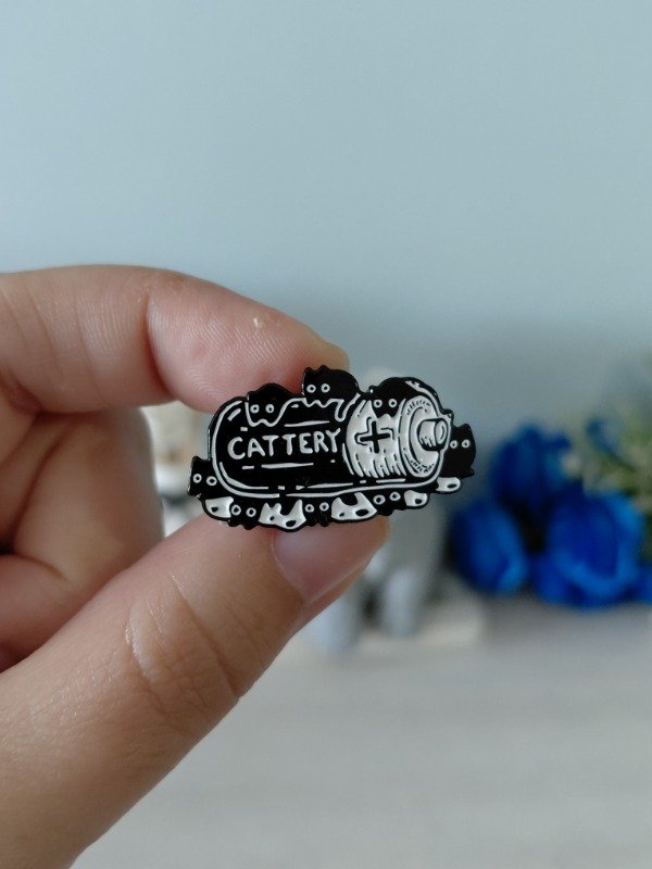 Producto - Pin metalizado - Cattery #1706