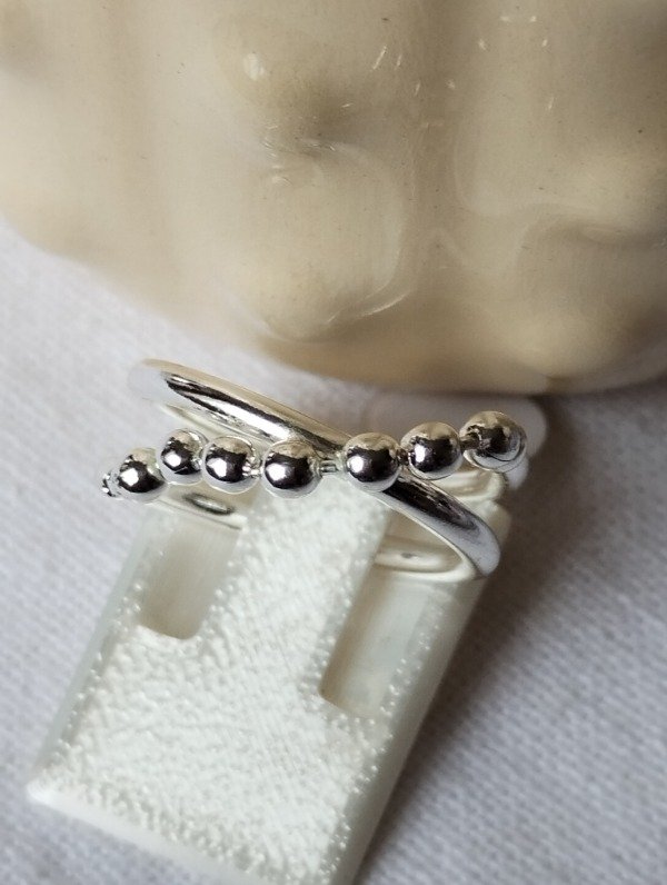 Producto - Anillo cruzado bolitas