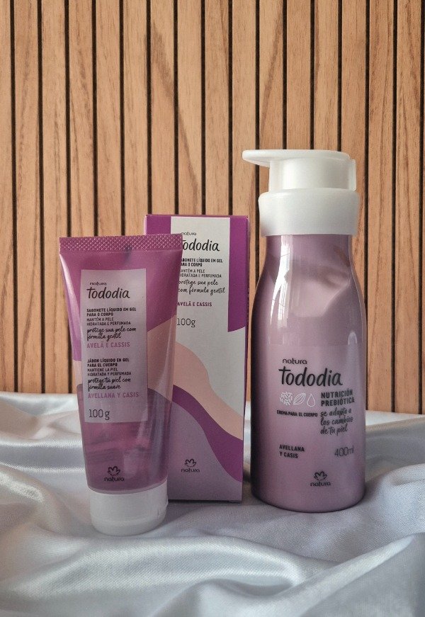 Producto - Kit Avellana y Casis (jabón líquido corporal + crema corporal)