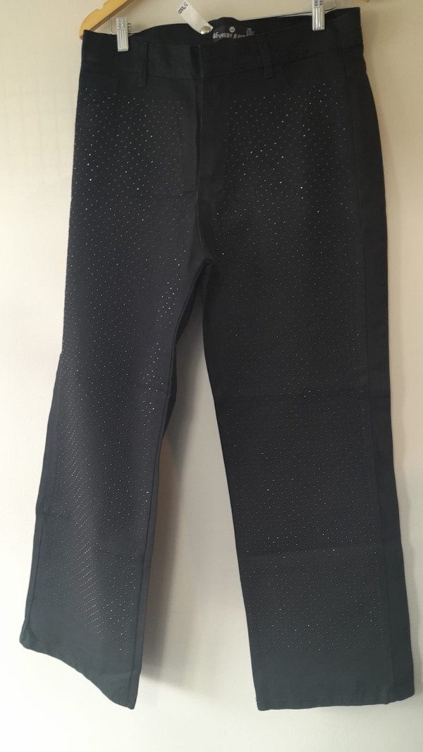 Producto - Wide Leg con Tachas Negro