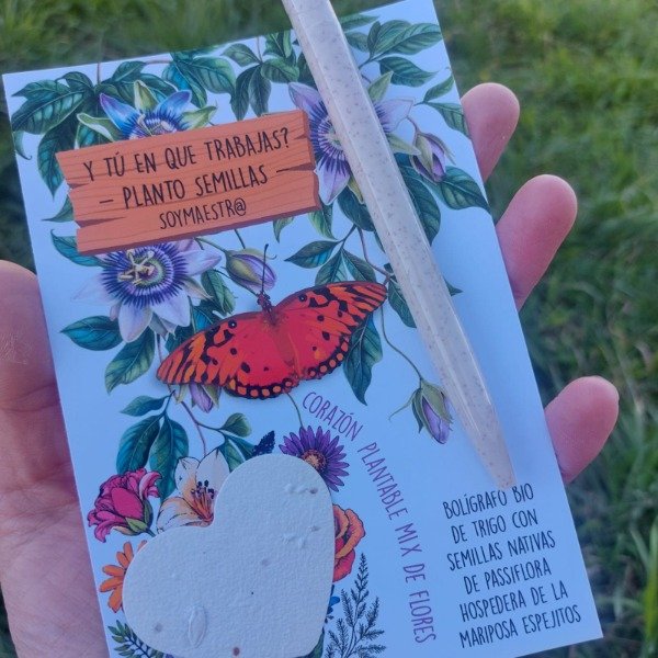 Producto - 10 Regalos - Postal y Boligrafo Plantable Dia del Maestro