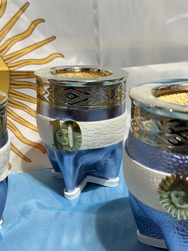 Producto - Imperial Bandera Argentina con Aplique en Cuero