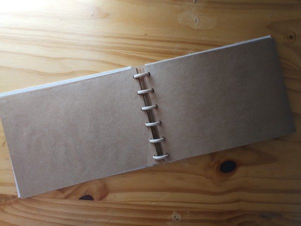 Producto - Álbum de Recuerdos A5 Personalizado - 40 Hojas Kraft - 3 al cubo - 2