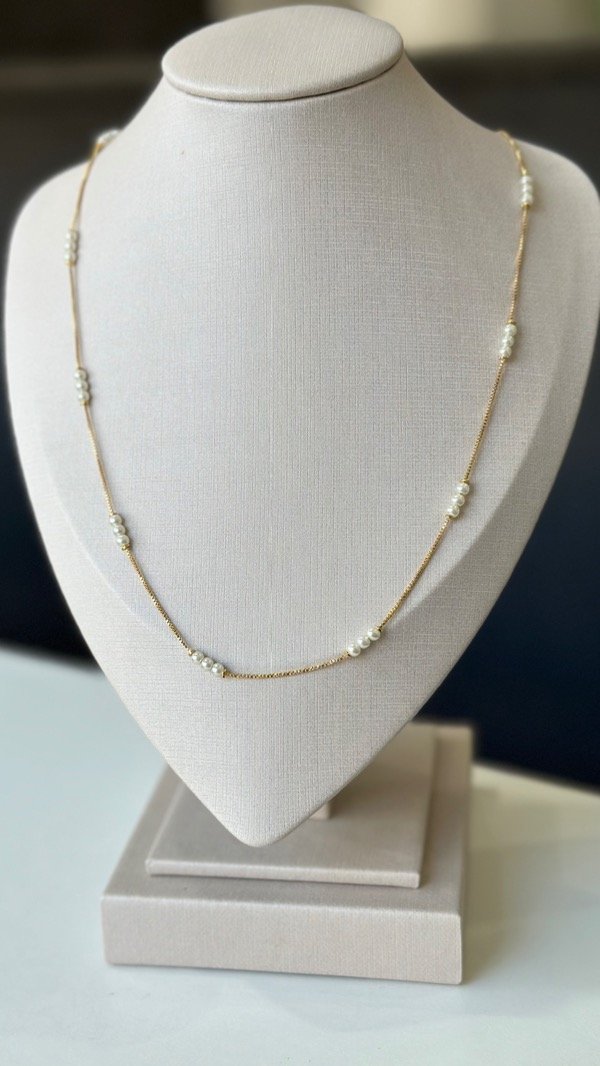 Producto - Collar triple perlitas laminado en oro 18k