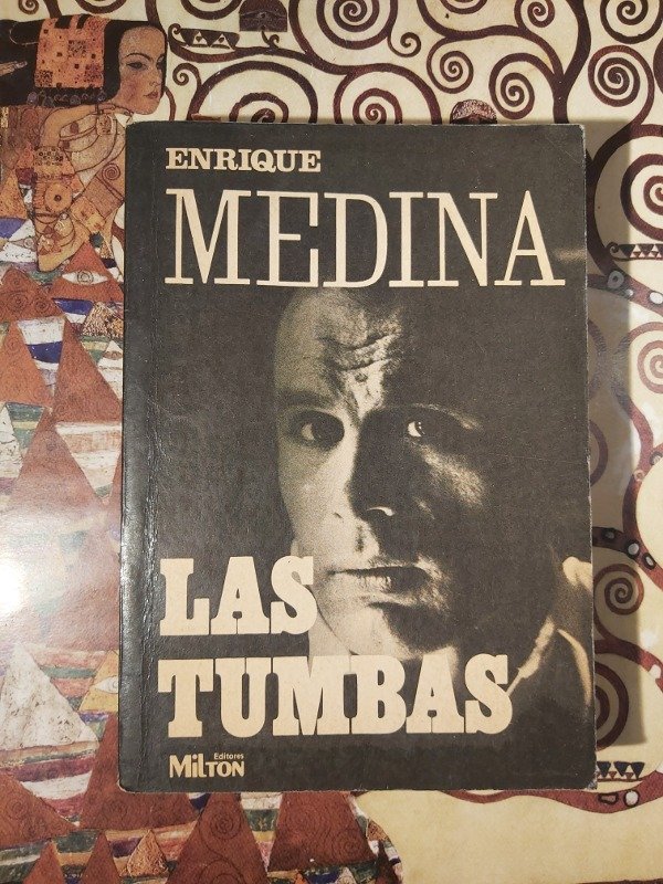 La tumbas Enrique Medina Accattone Libros