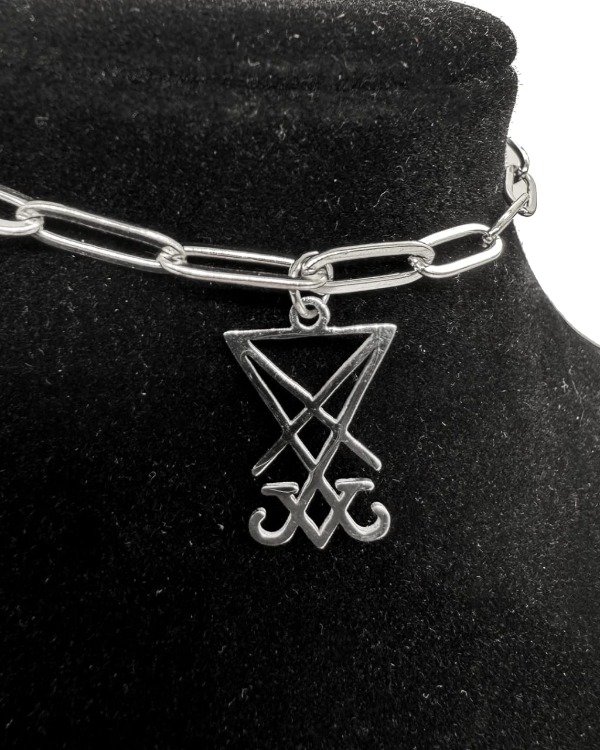 Producto - Collar Lucifer