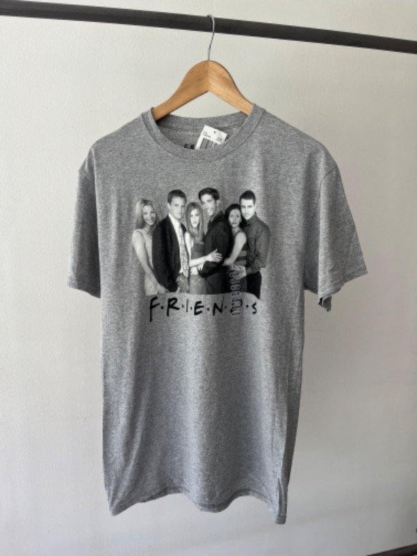Remera friends — imagen 6