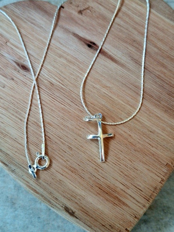Producto - Collar cruz de plata - 2