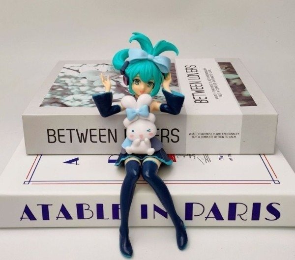 Producto - Figura Miku y Cinnamonroll - Vocaloid x Sanrio - 17cm