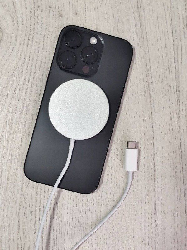 Producto - CARGADOR INALÁMBRICO MAGSAFE TIPO C