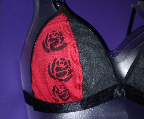 Producto - Talle 90 Corpiño triángulo Rosas