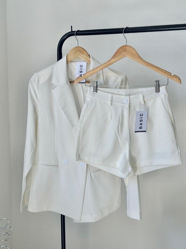 Producto - Short Sastrero Adele blanco