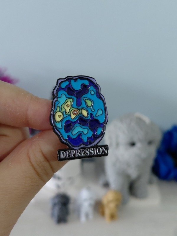 Producto - Pin metalizado - Medicina "Cerebro con depresión" #2636