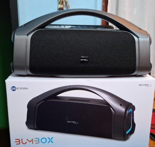 Producto - PARLANTE NETMAK BOMBOX