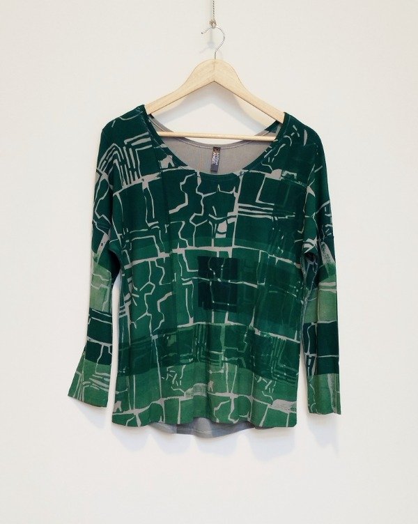 Producto - Remeron Luisa -gris estampa Campo en verde-