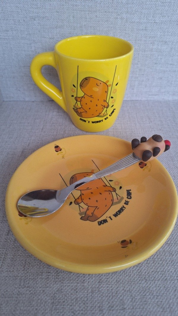 Producto - Taza plato y cuchara Capybara - 1