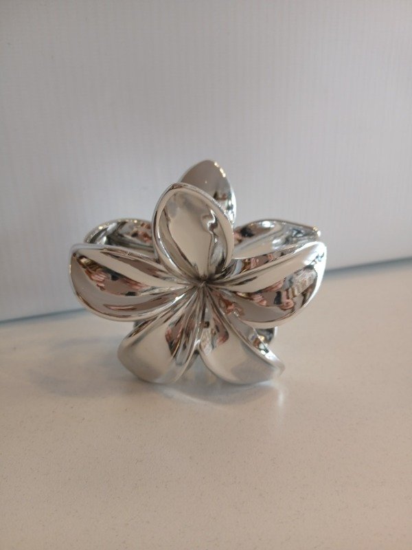 Producto - Broche flor metalizado
