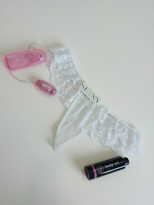 Producto - Huevo Vibrador con Control + Aceite Para Masajes Uva + Hilo Dental Desmontable
