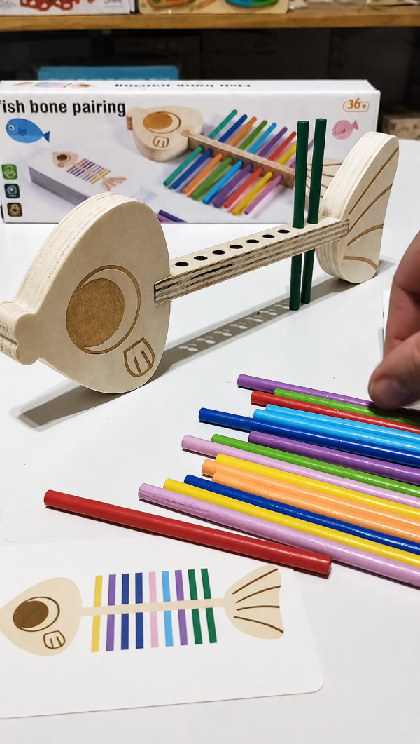 Producto - Juego de Secuencias y Patrones PEZ DE COLORES