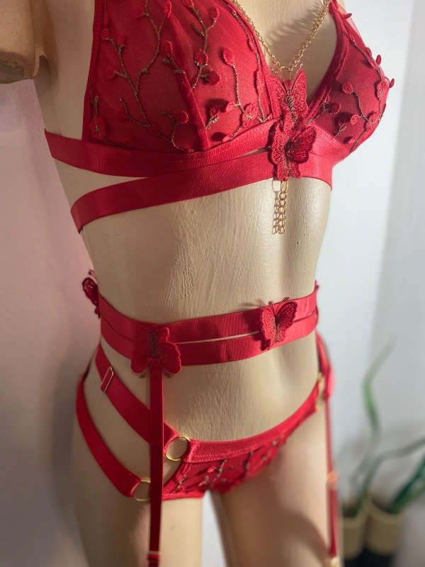 Producto - Conjunto mariposa rojo tiras y portaliga 5 piesas
