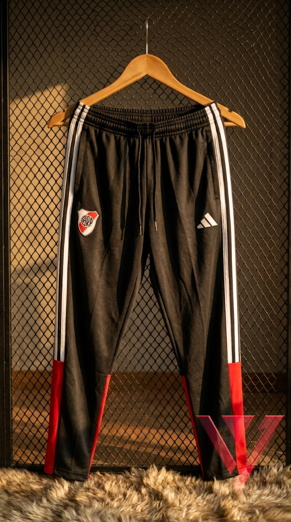 Producto - NUEVO PANTALÓN RIVER 2026 - 0