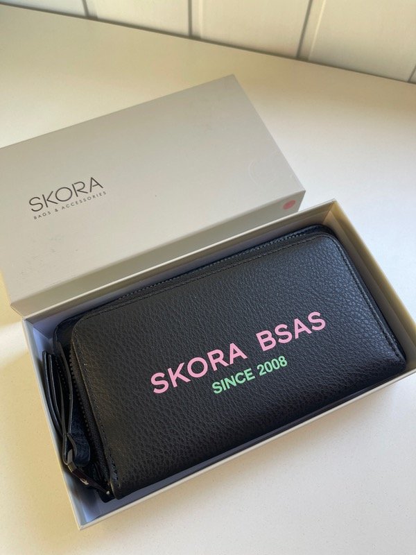 Producto - Billetera Skora box