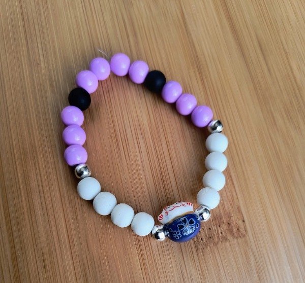 Producto - Pulsera gato de la suerte lila
