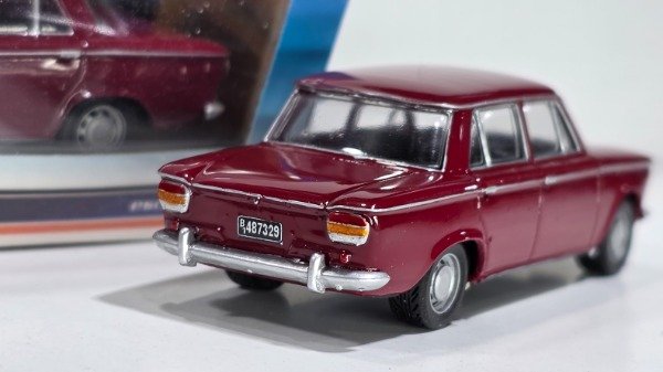 Producto - FIAT 1500 1/64 BORDO - 2