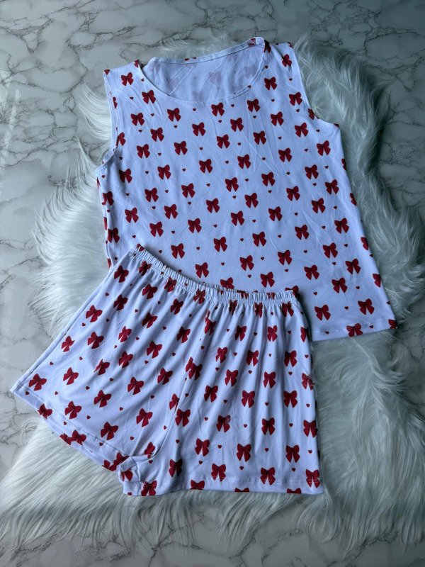 Producto - Pijama corto de short y musculosa ancha - Moños Blanco
