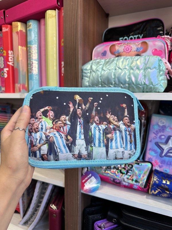 Producto - Cartuchera Seleccion 1 piso Mooving