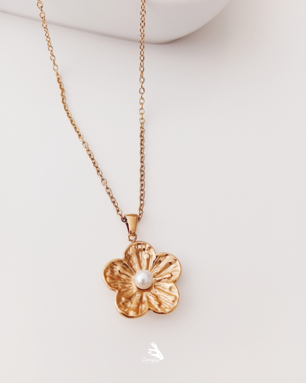 Producto - COLLAR FLOR CEREZA