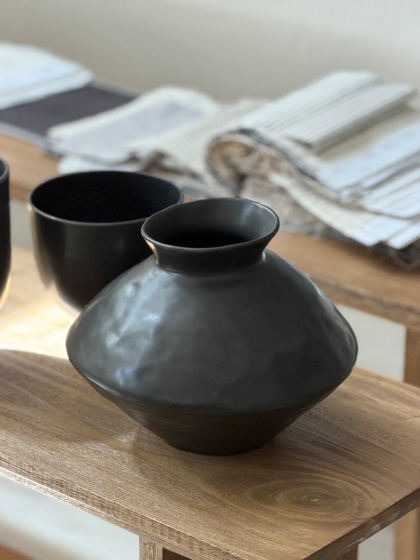 Producto - Jarrón Negro